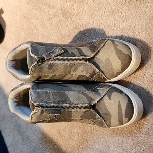 Zip up Platform Sneakers